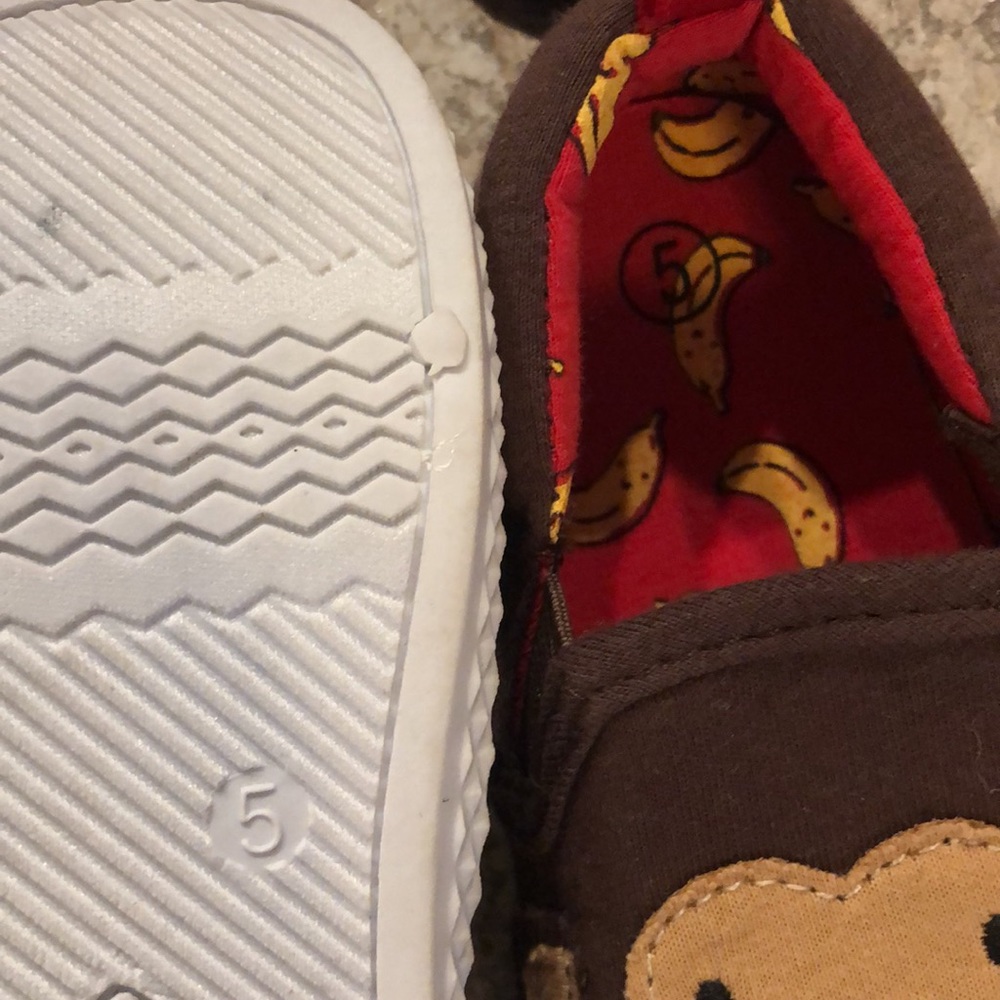 Toddler shoes bundle  EUC Shark size 4 Monkey size 5 sneakers size 4 - Picture 3 of 4